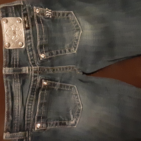 Miss Me Capris - Picture 5 of 8